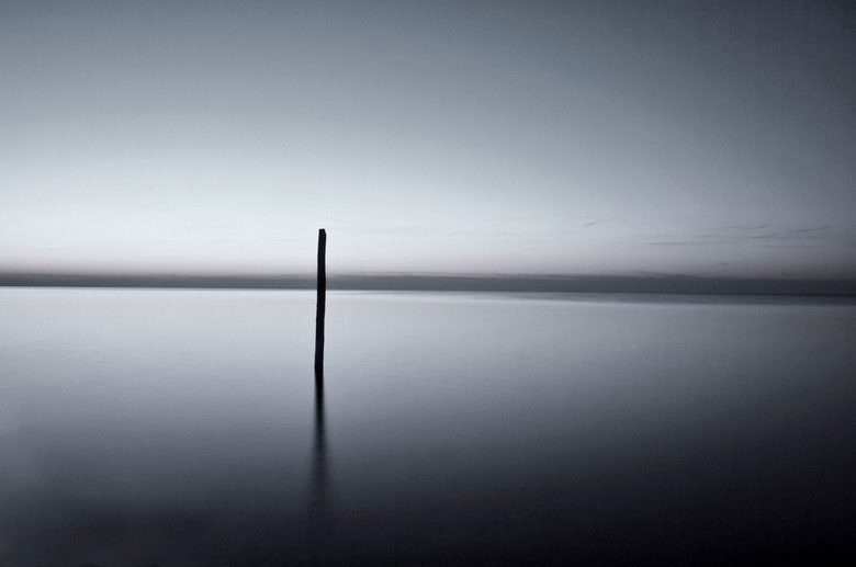 Devenir minimaliste : Le calme et la plénitude du minimalisme